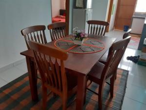 Posezení v ubytování Cik Kerinting Homestay