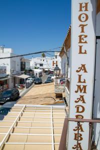 Fotografie z fotogalerie ubytování Hotel Almadraba v destinaci Zahara de los Atunes