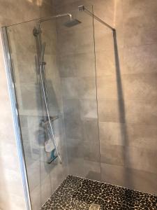 Et badeværelse på Villa Machja Solenzara