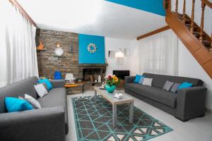 A seating area at Villa Kouf