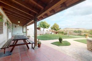 Vonkajšia záhrada v ubytovaní Casa rural El Veredero