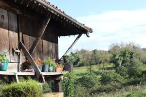 A garden outside El llagar - Sagasta Rural Oviedo