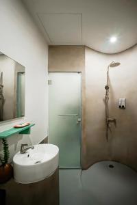 Phòng tắm tại La Memoria Hotel - City Centre