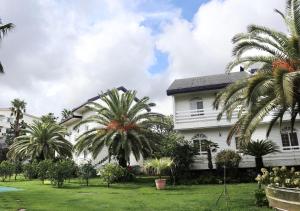 Gallery image of Jeju Resortel in Jeju