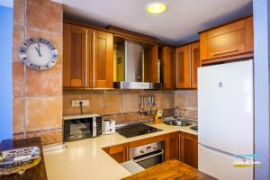 Kuchyňa alebo kuchynka v ubytovaní Apartamento EL CABO V + 13 fotografií