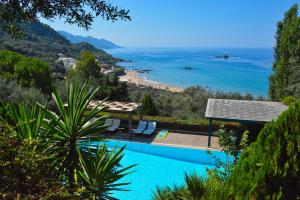 Majoituspaikassa Corfu Resorts Apartments tai sen lähellä sijaitseva uima-allas