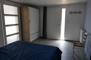 Un pied devant l'autre客房内的一张或多张床位