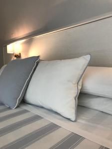 Postel nebo postele na pokoji v ubytování Hotel Plaza Esplanade