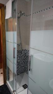 Ένα μπάνιο στο Hostal Don Jaime I y II