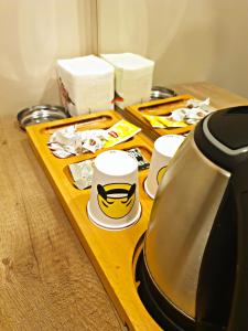 Coffee and tea making facilities at Destinia Pera