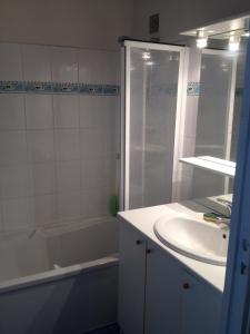 Ένα μπάνιο στο 57 M2 LES PIEDS DANS l EAU Cabourg