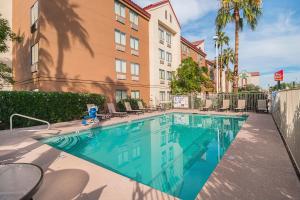 Gallery image of Red Roof Inn PLUS + Phoenix West in Phoenix