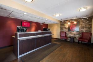 The lobby or reception area at Red Roof Inn West Monroe