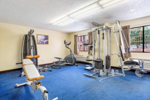
The fitness center and/or fitness facilities at Red Roof Inn Gallup
