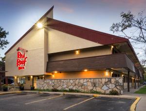 Gallery image of Red Roof Inn Grand Rapids Airport in Cascade