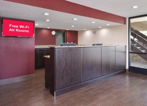 Vstupní hala nebo recepce v ubytování Red Roof Inn Champaign - University
