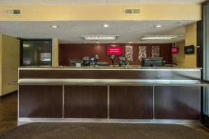 Vstupní hala nebo recepce v ubytování Red Roof Inn PLUS+ Wilmington - Newark