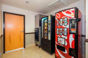 Gallery image of Red Roof Inn & Suites Biloxi in Biloxi