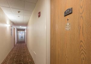 Fotografie z fotogalerie ubytování Red Roof Inn & Suites Mt Holly - McGuire AFB v destinaci Westampton Township