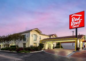 Gallery image of Red Roof Inn Plano in Plano