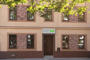 Exteriér alebo vchod do ubytovania Apartsee Wellness Plzeň