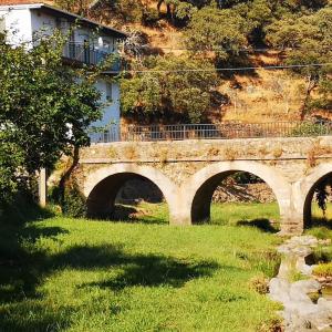 Vonkajšia záhrada v ubytovaní Casa Rural El Chorritero
