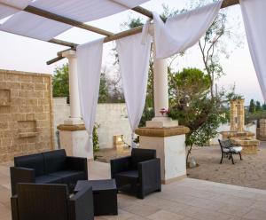 A seating area at Casale Donna Rosa