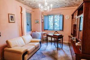 Photo de la galerie de l'établissement Villa Collina Sul Mare - Homelike Villas, à Fermo