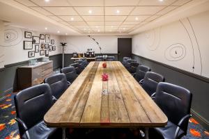 Бизнес-центр и/или конференц-зал в ibis Styles Manchester Portland