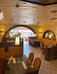 Gallery image of Hotel Restaurant Germania in Neuwied