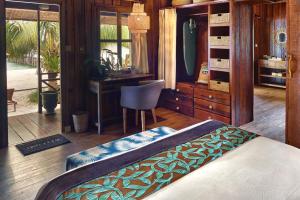 Ein Bett oder Betten in einem Zimmer der Unterkunft Sok San Beach Resort