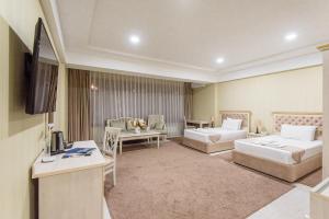 Afbeelding uit fotogalerij van HUMO hotel in Tasjkent