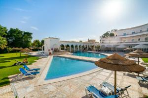 Swimmingpoolen hos eller tæt på VilaRosa BeachPearl by Encantos do Algarve - 202
