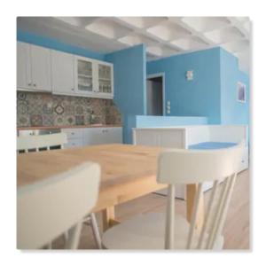 A kitchen or kitchenette at Porto Gavrio Loft