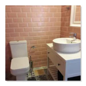 A bathroom at Porto Gavrio Loft