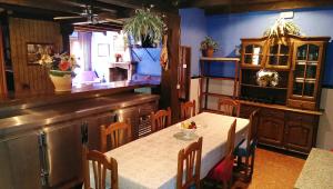 Restaurace v ubytování Cabañas Jimera de Líbar