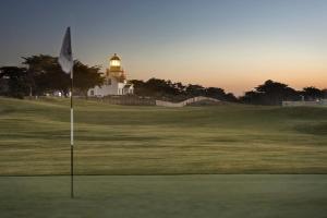 Golf v rezortu nebo okolí
