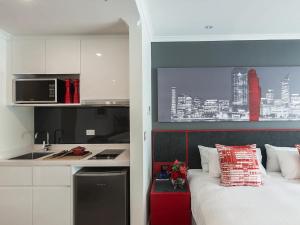 Kuchyň nebo kuchyňský kout v ubytování Citadines St Georges Terrace Perth