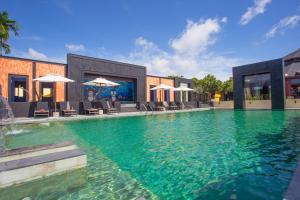 Bazén v ubytování Pavilion Samui Villas and Resort - SHA Extra Plus nebo v jeho okolí