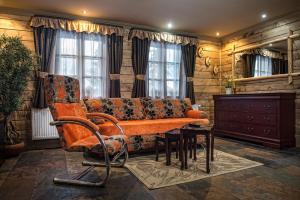 A seating area at Mountain Resort Ždiar - River