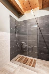 Koupelna v ubytování Casa Langhe