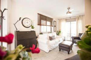 Гостиная зона в Ammouda Villas