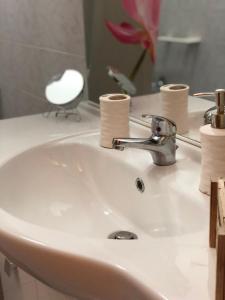 A bathroom at Planet casa vacanze