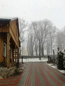 Obiekt Pod Wiśnią Agroturystyka Kalwaria Pacławska zimą