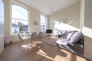 Gallery image of Apartment 1 Isabella House, Aparthotel, By RentMyHouse in Hereford