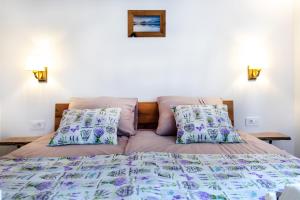 Postel nebo postele na pokoji v ubytování Honey apartments