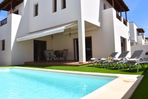 Bazén v ubytování CASA BOUTIQUE LANZAROTE nebo v jeho okolí