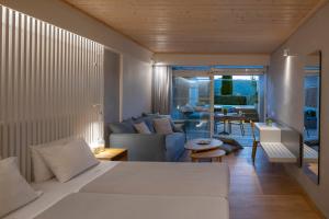 Ένα ή περισσότερα κρεβάτια σε δωμάτιο στο Atrium Hotel +37 φωτογραφίες