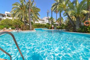 Luxurious beachside in the heart of Puente Romano, Marbella ...