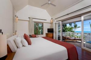 Postel nebo postele na pokoji v ubytování Centara Villas Samui - SHA Plus